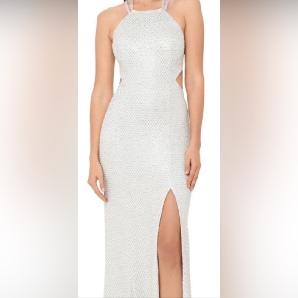 NWT BETSY & ADAM BACKLESS FORMAL GOWN